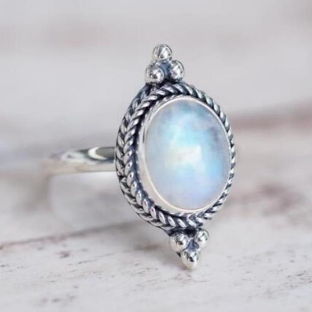 NEW 925 sterling silver moonstone ring - Picture 2 of 3